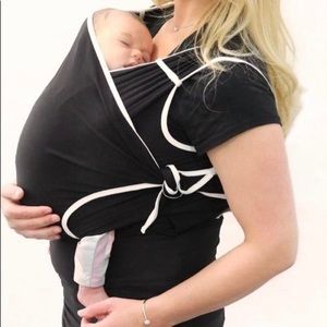 Nesting days baby carrier